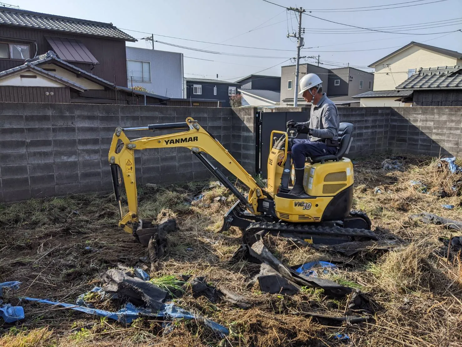 除草剤散布、砂利敷き、墓地清掃などその他お庭関連作業